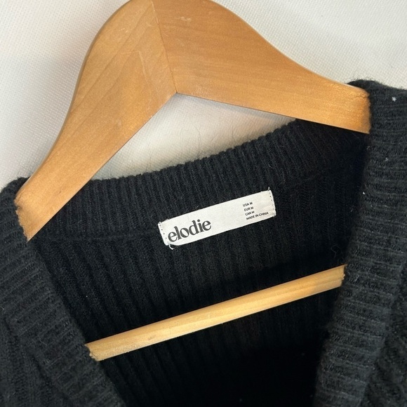 Elodie Women's Cropped Ribbed Knit Oversized Black Sweater medium - Picture 2 of 3